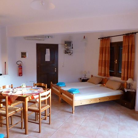 Efterpi Apartment มิรินา ภายนอก รูปภาพ