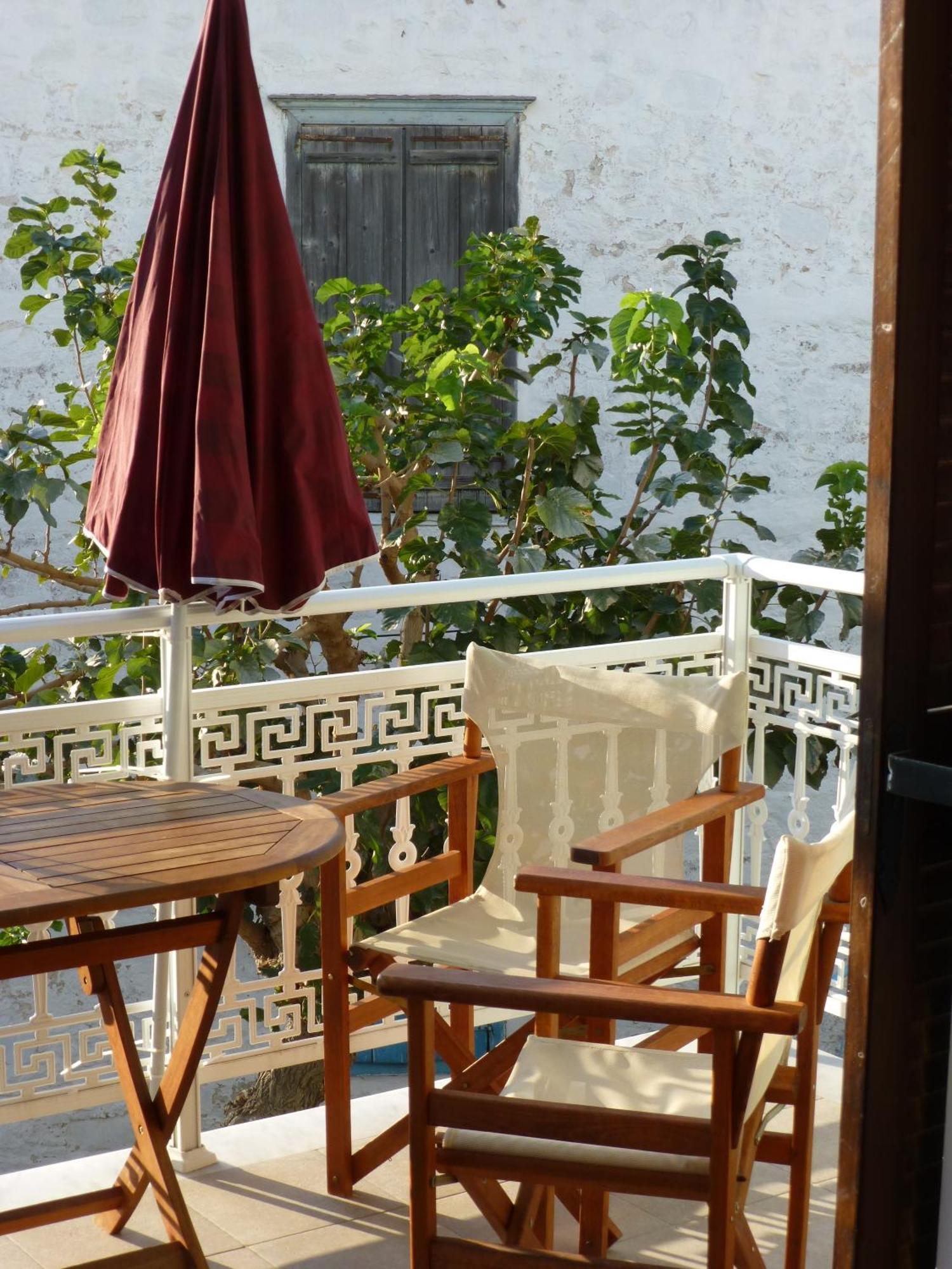 Efterpi Apartment มิรินา ภายนอก รูปภาพ